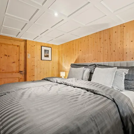 Chalet A&y